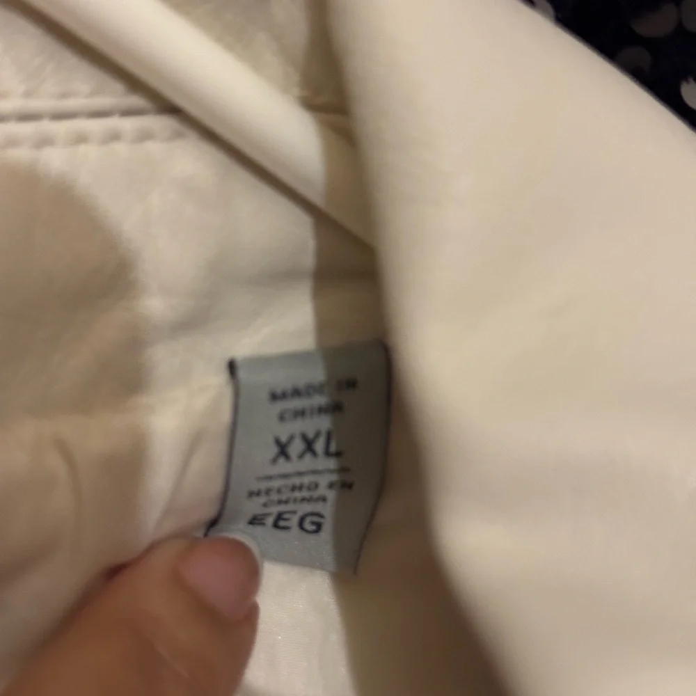 Levi's Women's Cream Off White Faux Leather Jacket - Picture 2 of 7